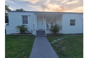 1020 Sw 33rd Ave, Miami