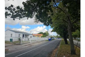 1020 Sw 33rd Ave Miami, FL 33135 - MLS#A11897307