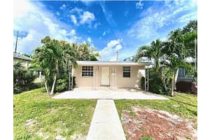 212 Sw 2nd Ter 2 Dania Beach, FL 33004 - MLS#A11897309