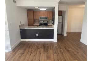 6995 Nw 186th St E305 Hialeah, FL 33015 - MLS#A11897315