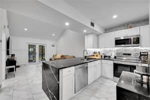 18578 Woodstream Dr Boca Raton, FL 33498 - MLS#A11897365