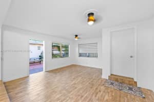 23 Sw 8th Ct Hallandale Beach, FL 33009 - MLS#A11897367