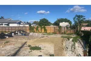 2052 Nw 27th St Miami, FL 33142 - MLS#A11897371