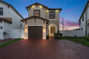 10800 W 35th Way Hialeah, FL 33018 - MLS#A11897380