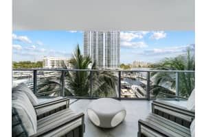 17111 Biscayne Blvd 307 North Miami Beach, FL 33160 - MLS#A11897393