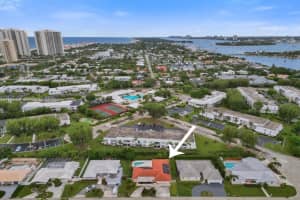1221 Singer Dr Singer Island, FL 33404 - MLS#A11897398