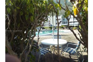 410 Se 2nd St 102 Hallandale Beach, FL 33009 - MLS#A11897408