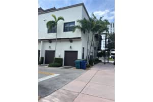 5251 Nw 84th Ave Doral, FL 33166 - MLS#A11897409