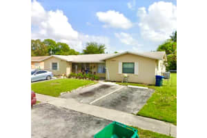 5934 Nw 20th St 5934 Lauderhill, FL 33313 - MLS#A11897414