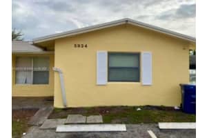 5934 Nw 20th St 5934 Lauderhill, FL 33313 - MLS#A11897414