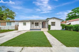 919 Nw 76th St, Miami
