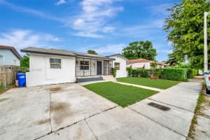 919 Nw 76th St Miami, FL 33150 - MLS#A11897431