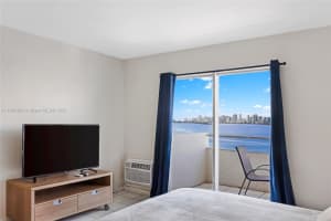 7904 West Dr 1010 North Bay Village, FL 33141 - MLS#A11897464