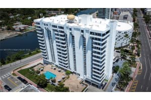 3200 Collins Ave 8-4 Miami Beach, FL 33140 - MLS#A11897476
