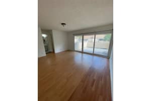 8237 Nw 8th Ct 4, Plantation