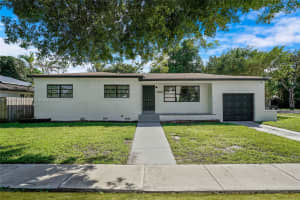 1100 Ne 166th St North Miami Beach, FL 33162 - MLS#A11897499