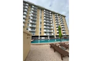 MLS# A11897601, North Miami, Florida 33181