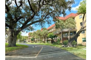 3361 Nw 47th Ter 329, Lauderdale Lakes