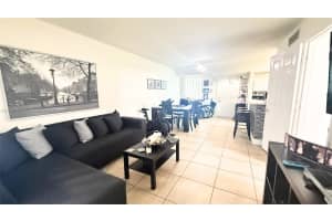 9645 Nw 1st Ct 1-103 Pembroke Pines, FL 33024 - MLS#A11897617