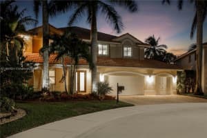 3620 Heron Ridge Ln, Weston
