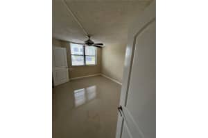 216 Lake Pointe Dr 120, Oakland Park 216 Lake Pointe Dr 120, Oakland Park