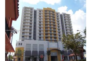 900 Sw 8th St 1505, Miami