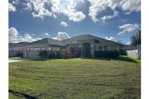 5834 Nw Gillespie Ave, Port Saint Lucie