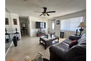 4615 Nw 47th St Tamarac, FL 33319 - MLS#A11897698