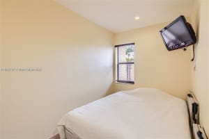 3864 Ne 167th St 5 North Miami Beach, FL 33160 - MLS#A11897734