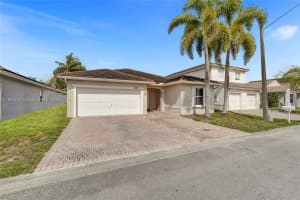 4955 Sw 33rd Ave Hollywood, FL 33312 - MLS#A11897743