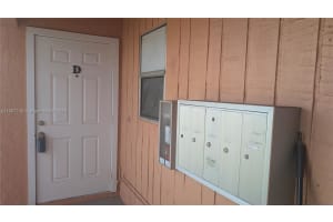 606 Se 6th St D Cape Coral, FL 33990 - MLS#A11897748