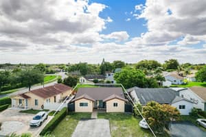 4216 Sw 138th Ct Miami, FL 33175 - MLS#A11897751