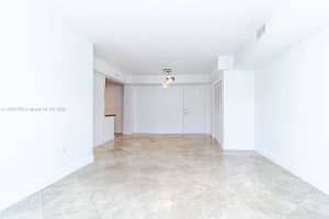 7501 E Treasure Dr 8t North Bay Village, FL 33141 - MLS#A11897755