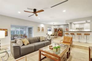 1128 W Cypress Dr V-15 Pompano Beach, FL 33069 - MLS#A11897757