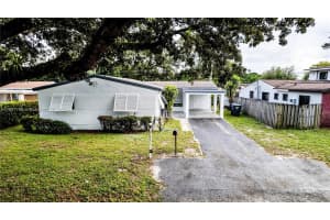 6620 Charleston St Hollywood, FL 33024 - MLS#A11897769