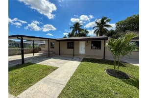3440 Nw 95th Ter, Miami