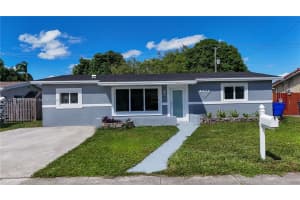 6371 Scott St Hollywood, FL 33024 - MLS#A11897796