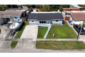 6371 Scott St Hollywood, FL 33024 - MLS#A11897796