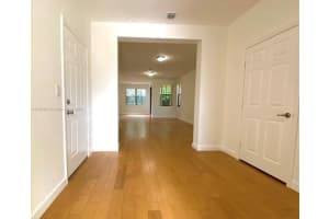 10306 Nw 70th Ter Doral, FL 33178 - MLS#A11897853