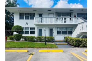 2 Windsor A A West Palm Beach, FL 33417 - MLS#A11897903