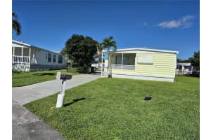 8397 Sw 21st Ct Davie, FL 33324 - MLS#A11897908