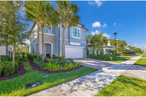 2454 Primrose Pl, Oakland Park