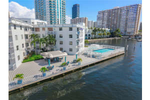 1913 S Ocean Dr 113 Hallandale Beach, FL 33009 - MLS#A11898001