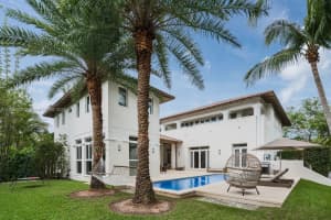 112 Paloma Dr Coral Gables, FL 33143 - MLS#A11898009