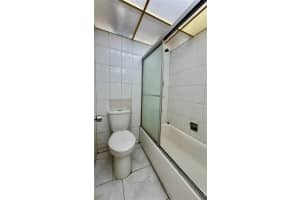 2901 Nw 47th Ter 239b Lauderdale Lakes, FL 33313 - MLS#A11898039