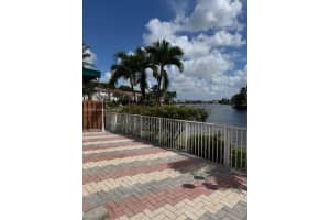 7257 Nw Nw 113 Ct Doral, FL 33178 - MLS#A11898056