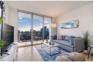 1750 N Bayshore Dr 3906, Miami