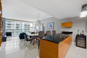 475 Brickell Ave 5109 Miami, FL 33131 - MLS#A11898173