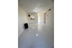8701 Sw 12th St 13 Miami, FL 33174 - MLS#A11898234