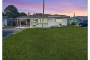 351 Ne 43rd St Oakland Park, FL 33334 - MLS#A11898244